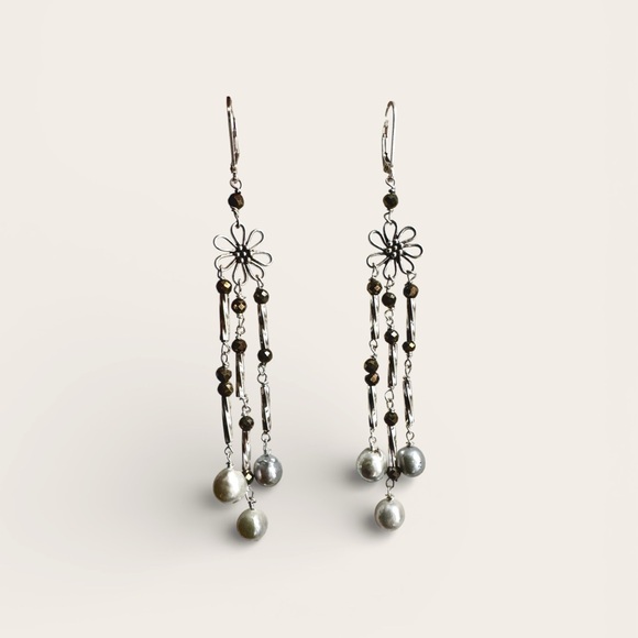 Elegant Floral Silver and Black Dangle Earrings - Picture 1 of 2